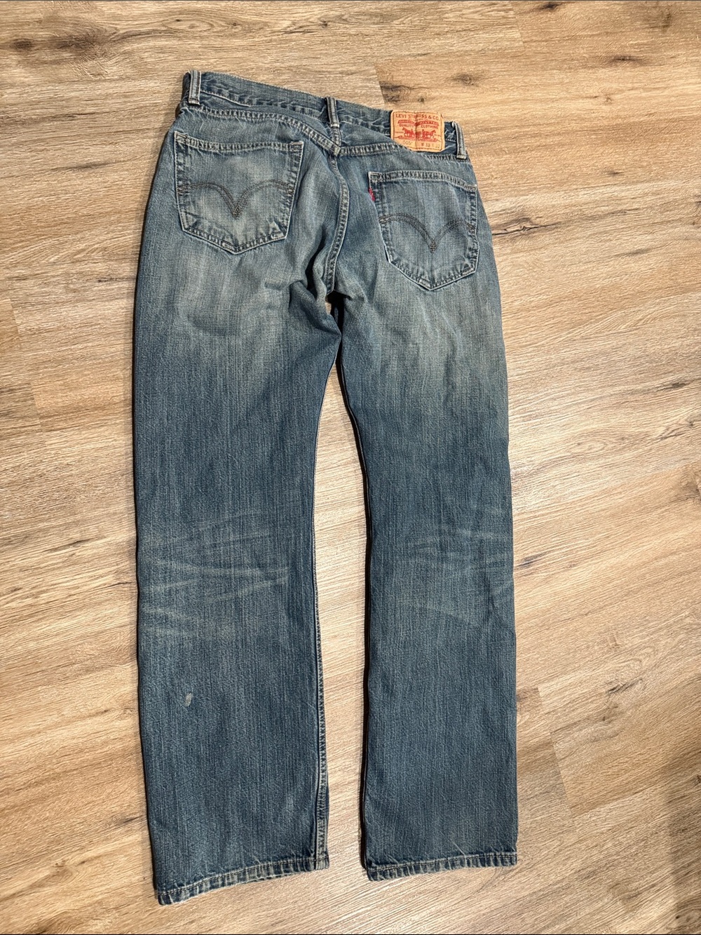Levi's 505 Men's Light Blue Straight-Leg Jeans 33-32